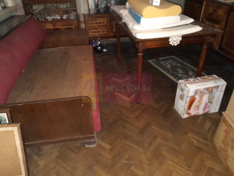 Branesti / IF - casa batraneasca din caramida cu teren de vanzare